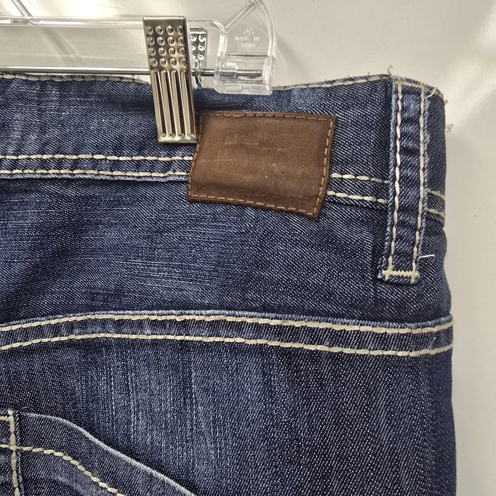 BKE Buckle Carter Straight Jeans Size 31 R   Mens Blue Denim Cotton Thick Stitch